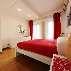 Appartamento De Rossi, Bari